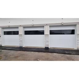 Frameless Glass Garage Door Thumbnail 2